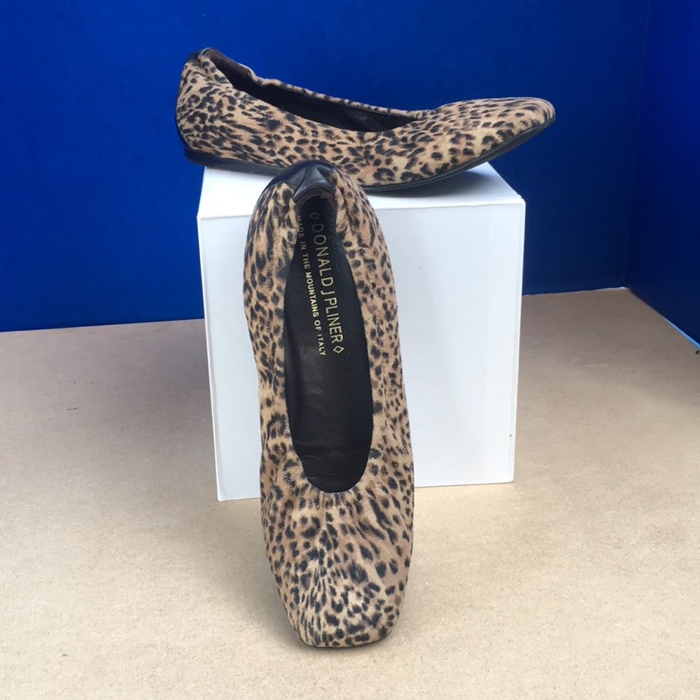 Leopard ballet flats
